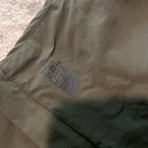 North face XXL Quick Dry Hiking pants, removable legs turn into shorts - Picture 6 of 14